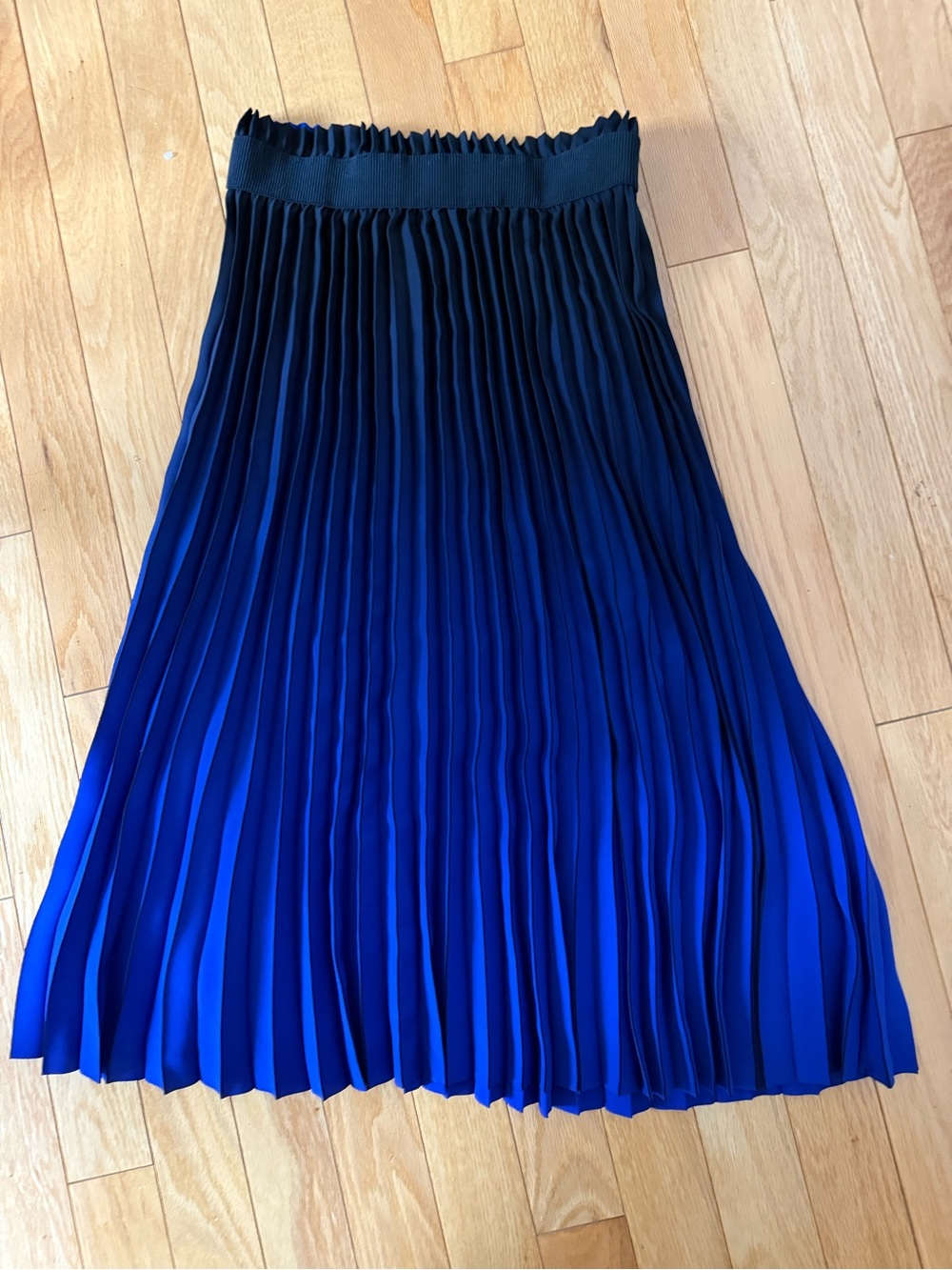 Babaton Westin Blue Ombre Pleated Midi Skirt - Picture 3 of 6